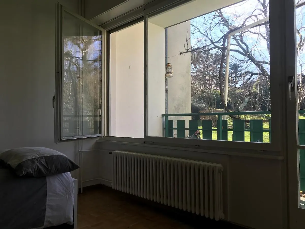 Geneva Bernex - Shared Appartement Roomate Homestay - Tramway 14 Tpg - Viarhona Switzerland