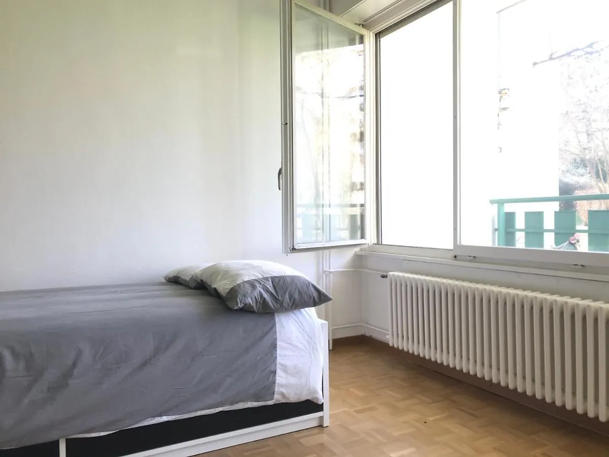 Geneva Bernex - Shared Appartement Roomate Homestay - Tramway 14 Tpg - Viarhona