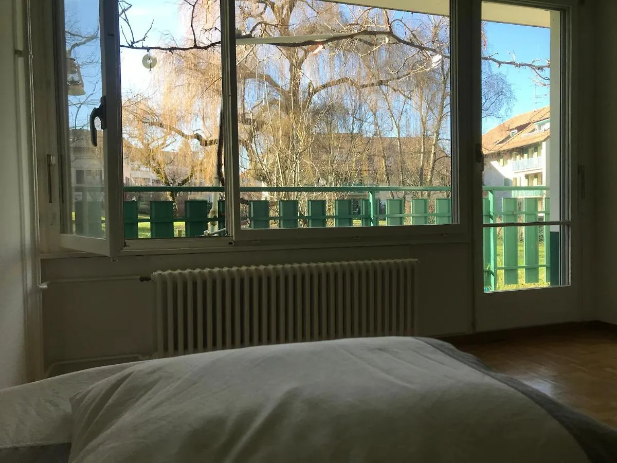 Geneva Bernex - Shared Appartement Roomate Homestay - Tramway 14 Tpg - Viarhona