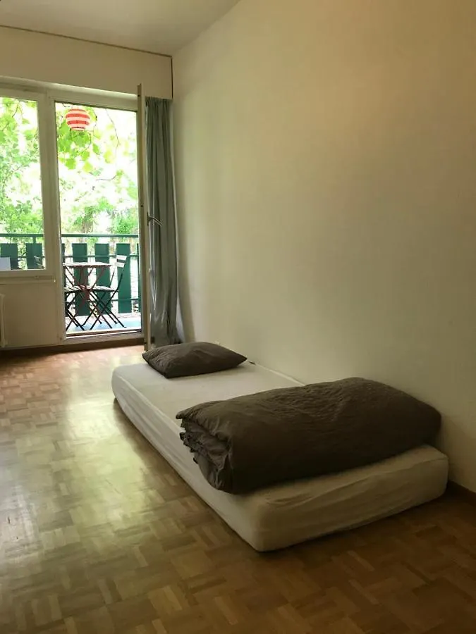 Geneva Bernex - Shared Appartement Roomate Homestay - Tramway 14 Tpg - Viarhona